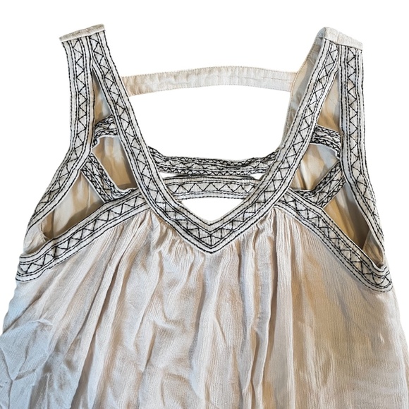 Illa Illa Cream Crepe Dress with Black Detail | Size Small - Picture 7 of 7